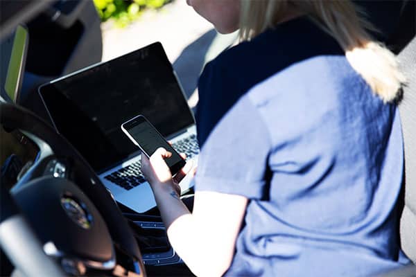 5G-netvaerk - bil og bolig 5G-netværket får stor betydning for selvkørende biler.